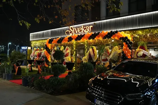 Restoran girişi — Şivekar Bahçeşehir