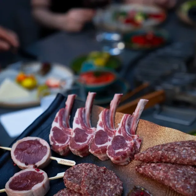Izgara et ve mangal tabağı — Şivekar Beylikdüzü